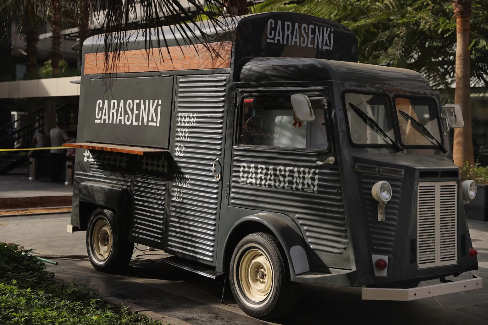 CARASENIKI