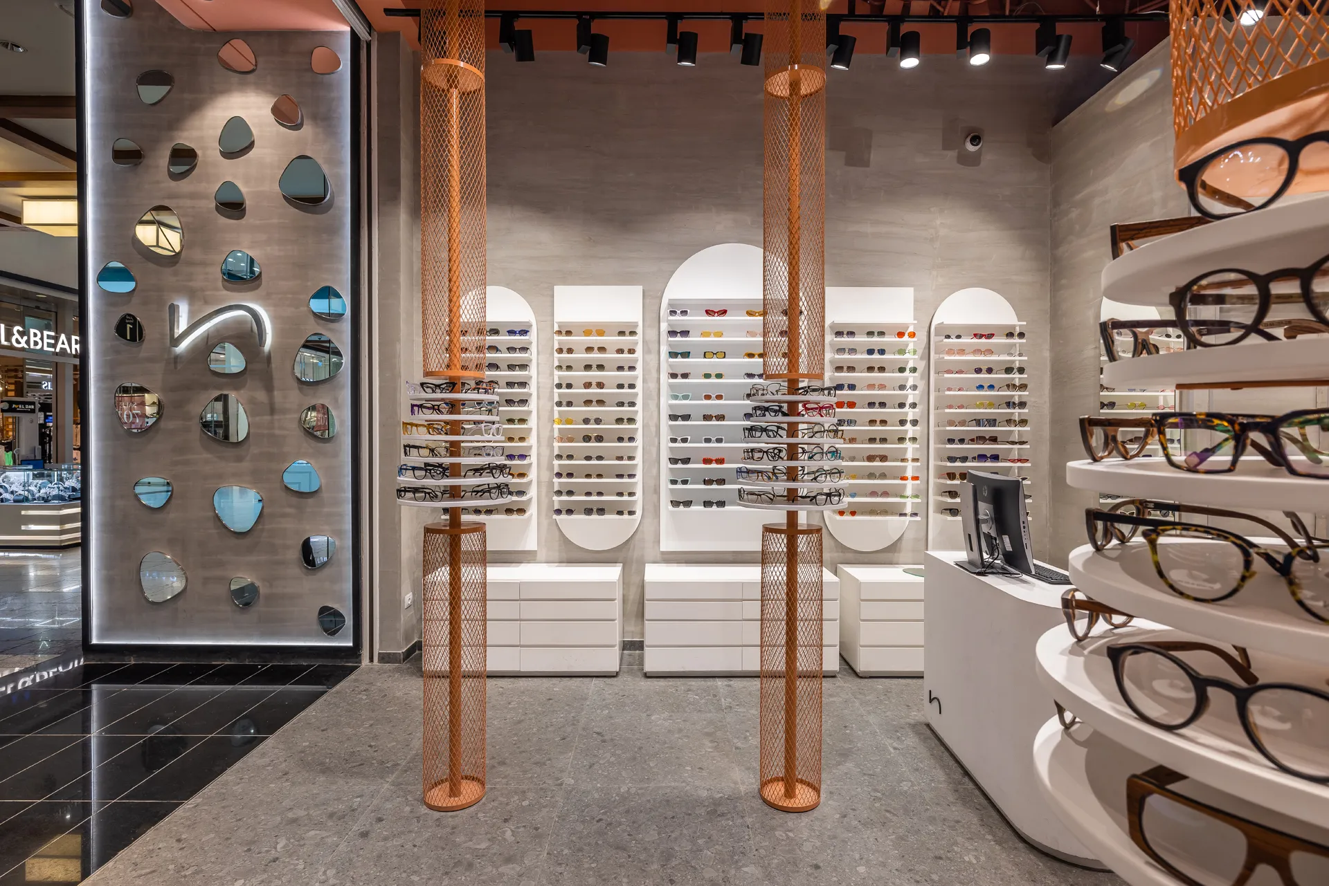 NILE EYEWEAR